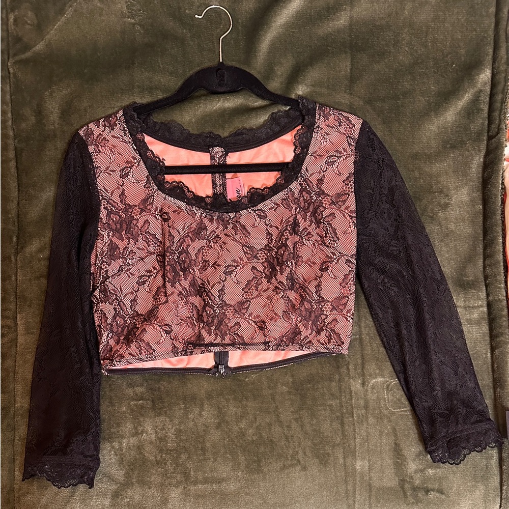 Vixen Hollywood Crop Top
